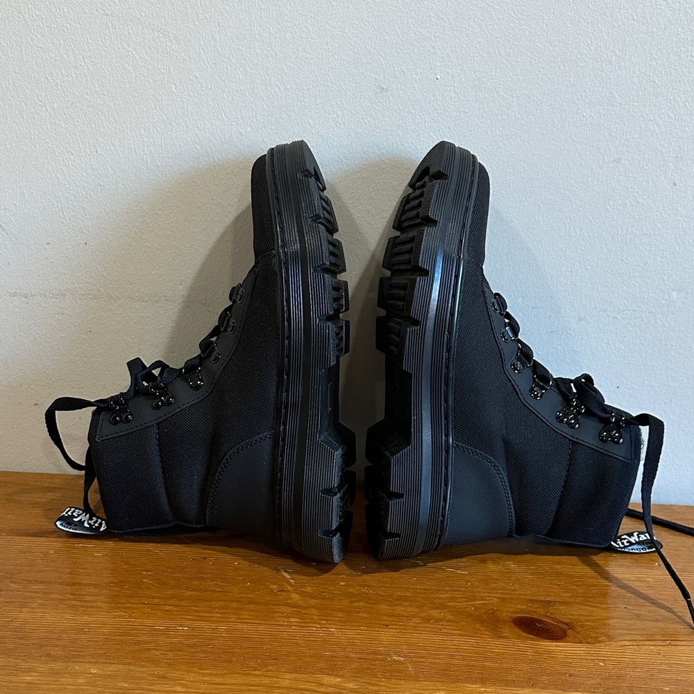Dr. Martens Black Combs Boots size 41 (9) - Picture 11 of 13